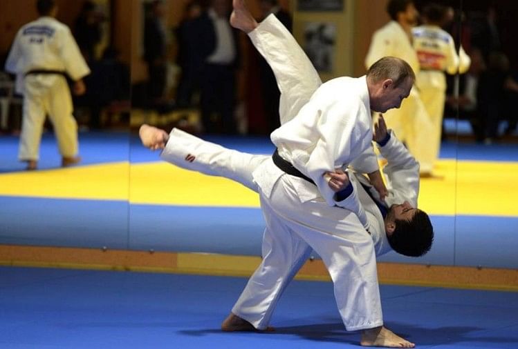 Russia President Vladimir Putin Judo Training With Natalia ...