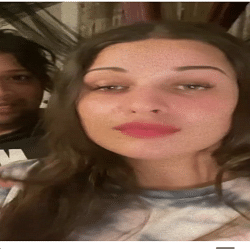 himanshi khurana imitate kareena kapoor dialogue from k3g see viral video