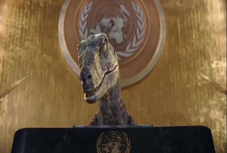 viral video big dinosaur entered the united nations the world's politicians lost their senses
