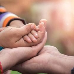37 years old American transgender man gave birth to a baby story viral goes on the internet