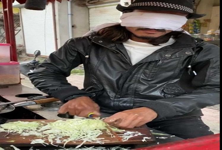 Shopkeeper cuts vegetable by blindfolding video goes viral on social media