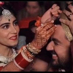 Bride put sindoor on groom video is going viral on social media
