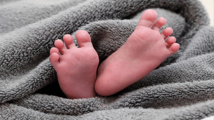 This Chinese company is giving a cash bonus of Rs 11 lakh on giving birth to a third child.