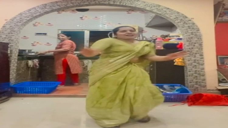bahu dance on item song in front of saas shocked viral video google trends