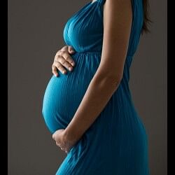 woman received uterus transplant from mother and gets pregnant