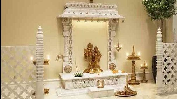 मंदिर वास्तु टिप्स: घर में पूजा स्थल कैसा होना चाहिए?