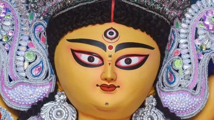 Durga Puja in West Bengal: जानें क्यों है बंगाल में दुर्गा पूजा का अलग महत्व