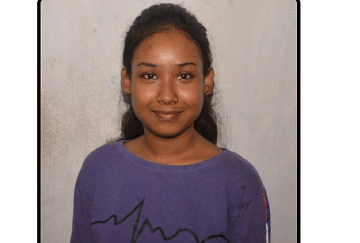 Tailor & Domestic Helper's Daughter Becomes Jharkhand Board Arts Topper, Now Aspires to be a Journalist 