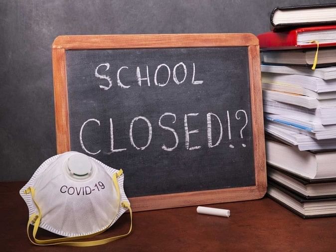 COVID-19 Disrupts Offline Classes Again, Schools & Colleges Now Closed in Many States