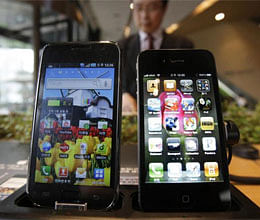 Samsung, Apple renew smartphone war 