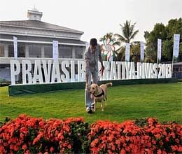 Students at Pravasi Divas love India 